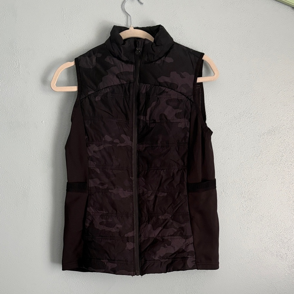 Avia Women's Dark Camouflage Vest